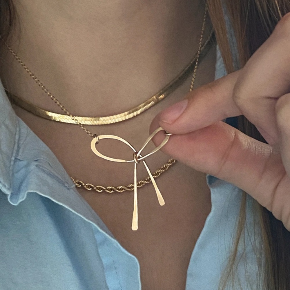 NWT James Michelle “Lil Bow” Necklace
